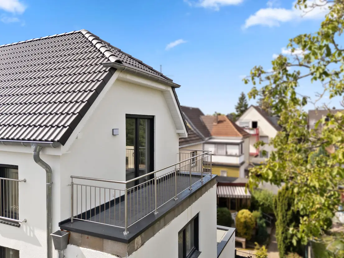 Neubau Dachgeschosswohnung mit Balkon